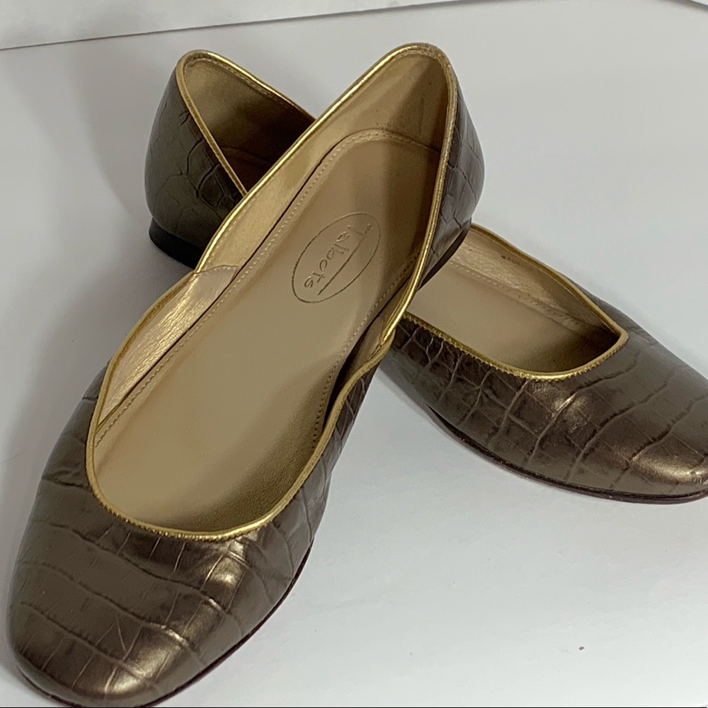 Tabolts Gold Pewter Flat Shoe